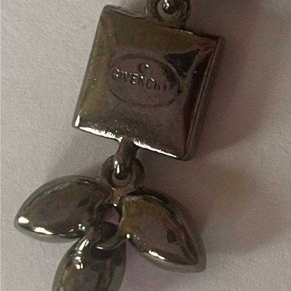 VINTAGE GIVENCHY NECKLACE - Picture 5 of 8